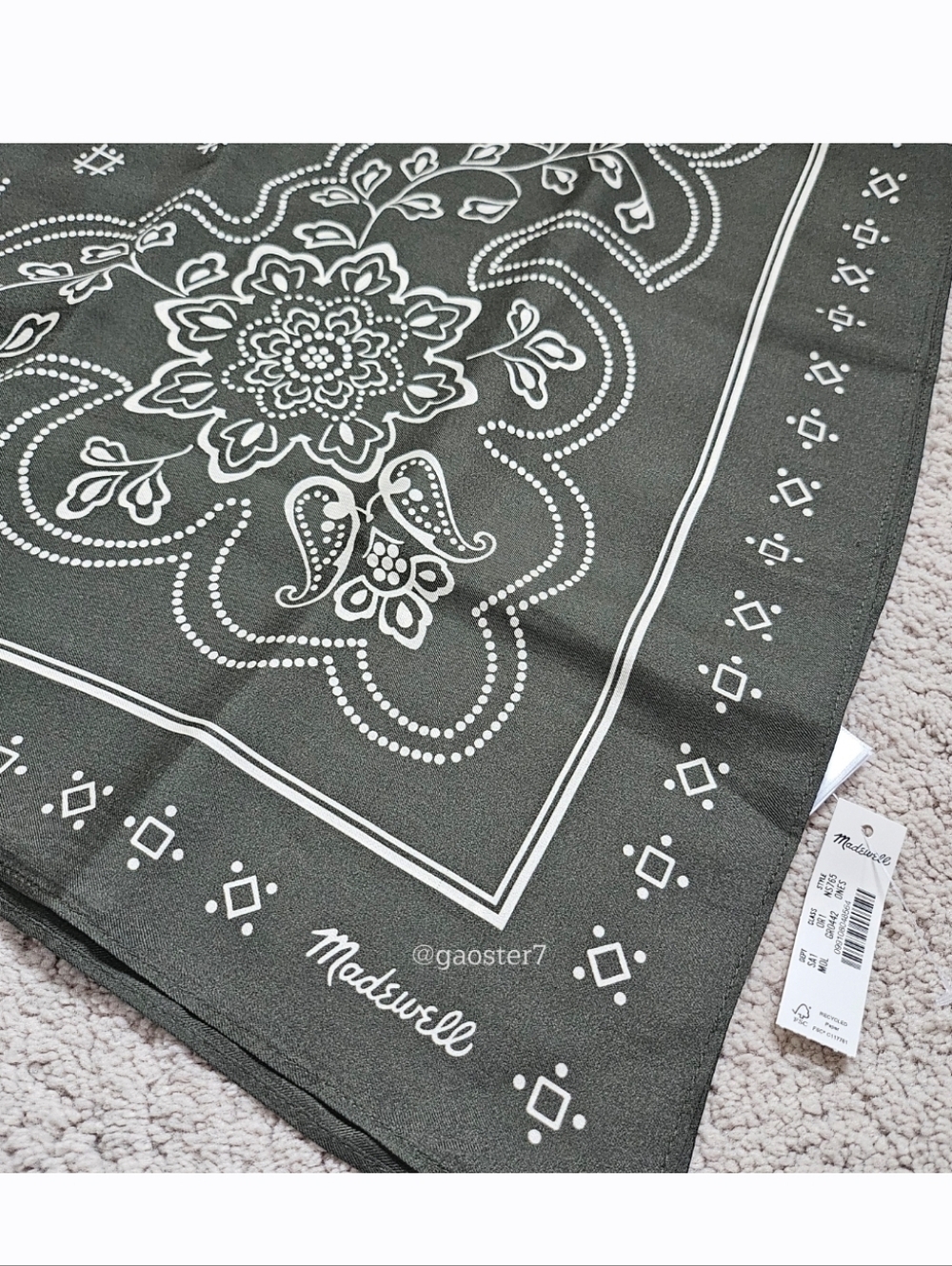 Madewell Medium Silk Bandana - Picture 4 of 5